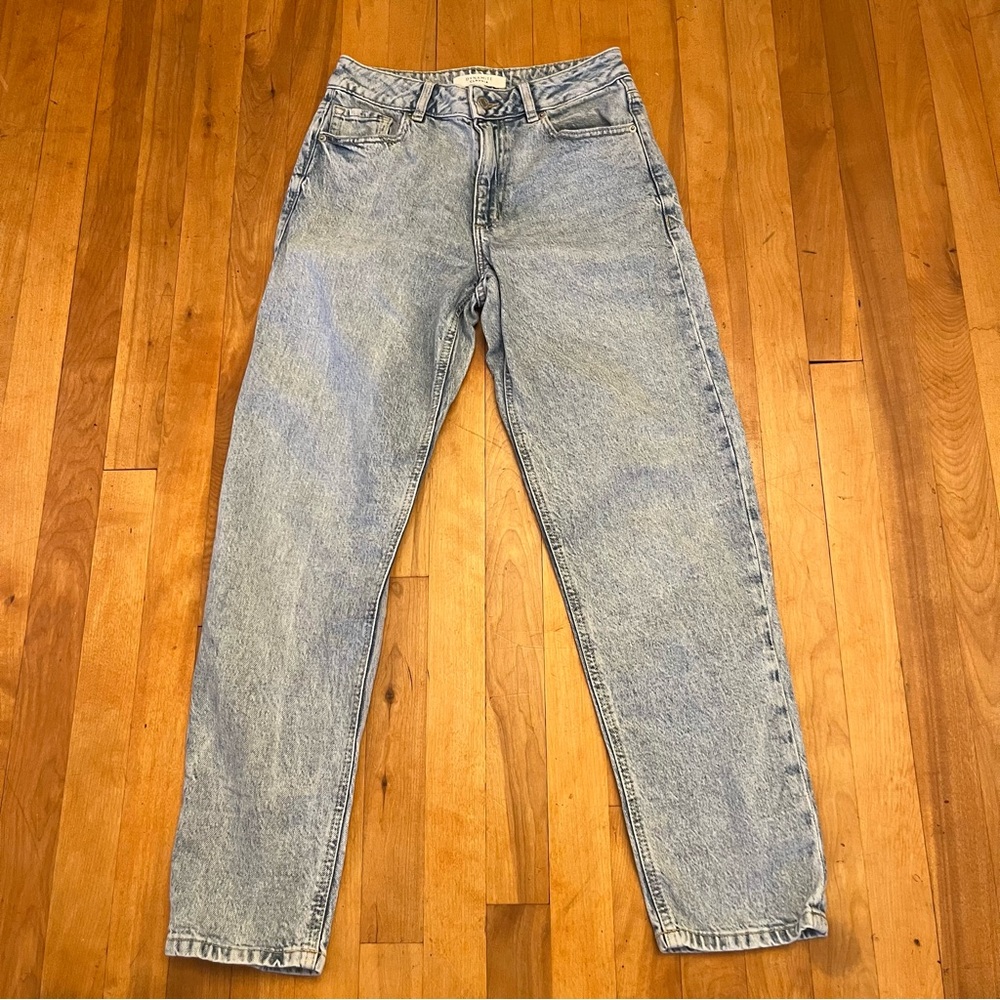 DYNAMITE Claudia Mom Jeans Light Blue Wash - Size 25